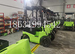 新市区电动叉车新市区四驱平衡叉车电动叉车2吨车载电动叉车手动叉车四驱平衡叉车多少钱